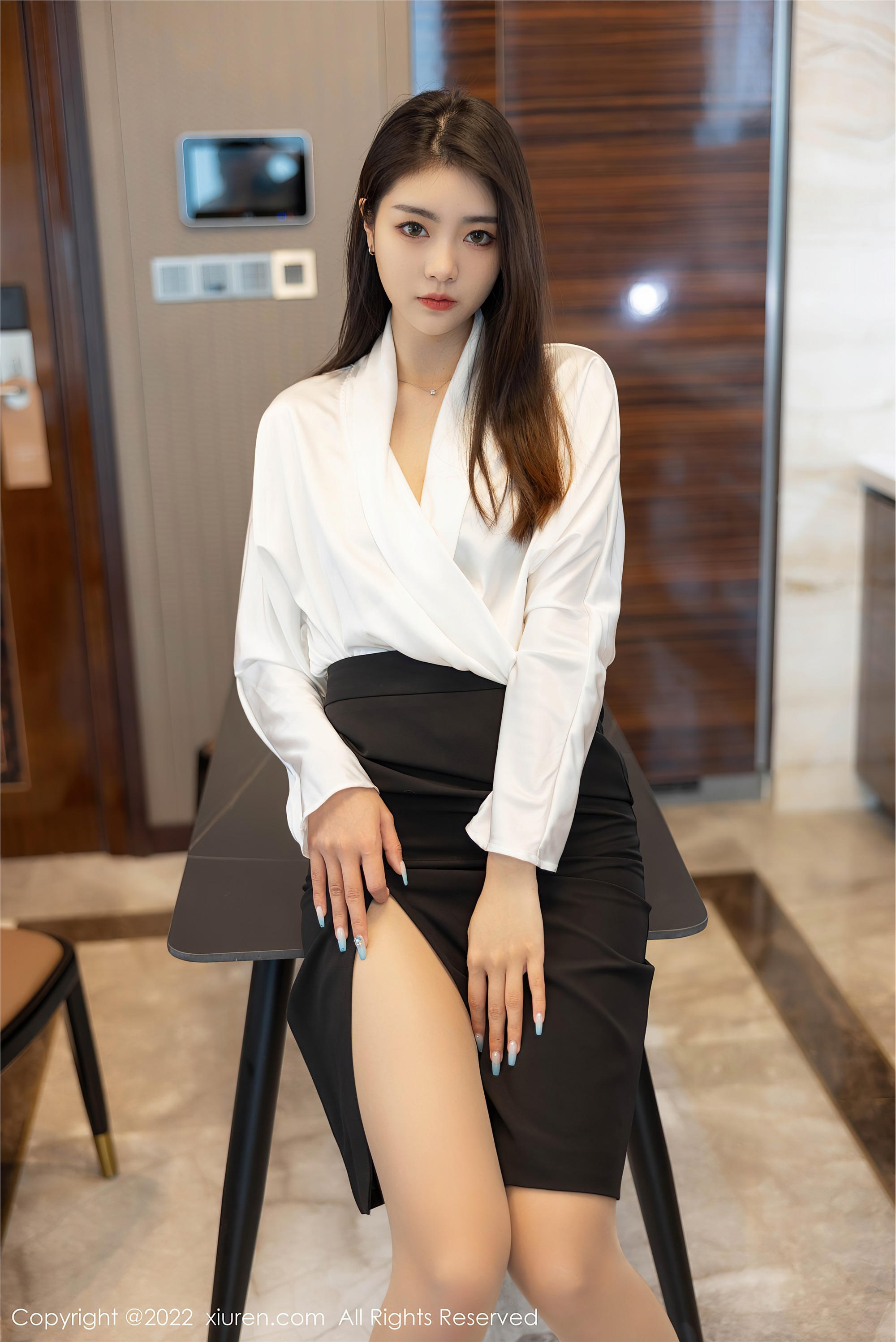 Xiuren秀人网 2022.04.14 NO.4869 可樂Vicky